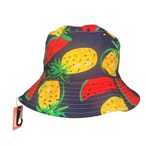 (NWT) Watermelon 🍉 & Pineapple 🍍 Buckethat
